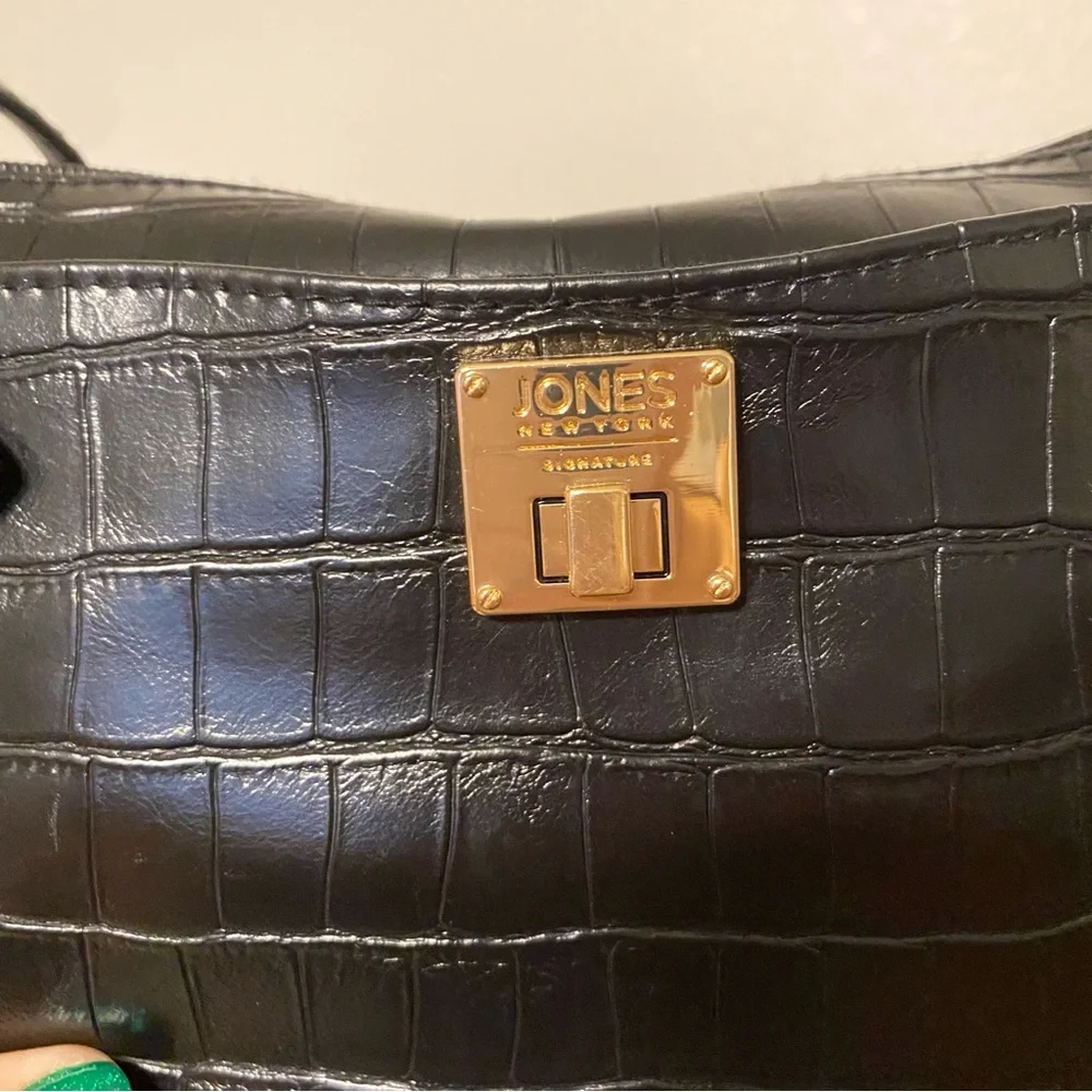 EUC Jones New York Vegan Leather Crocodile Embossing Crossbody Bag